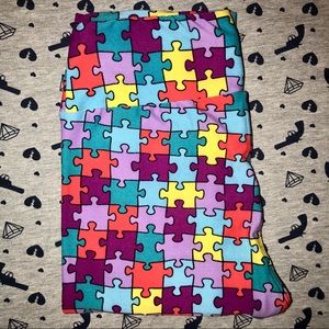 Lularoe “Autism” Puzzle Piece OS Leggings
